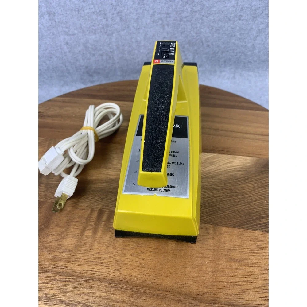 Vintage Sears Super Five Hand‎ Mixer Banana Yellow Works No Beaters #400.828800